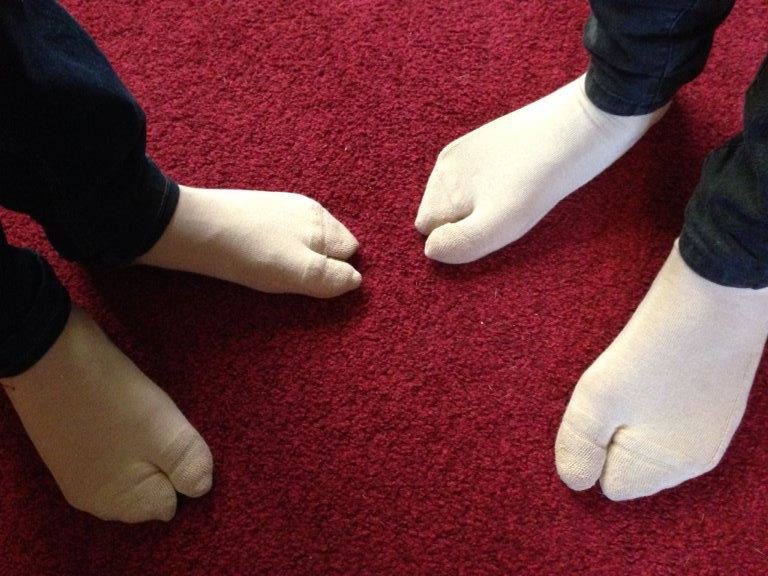 Sew Simple Tabi Socks with this Quick and Easy Way to Make Toe Socks